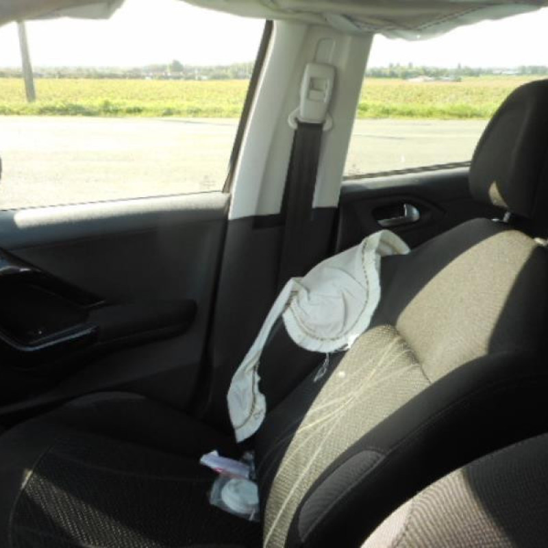 Trappe d'essence PEUGEOT 208 1 Photo n°9