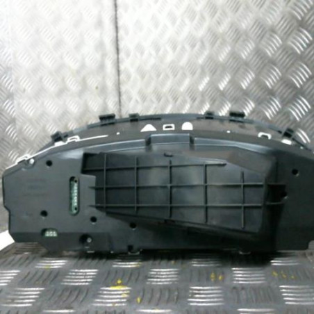 Compteur TOYOTA YARIS 2 Photo n°1