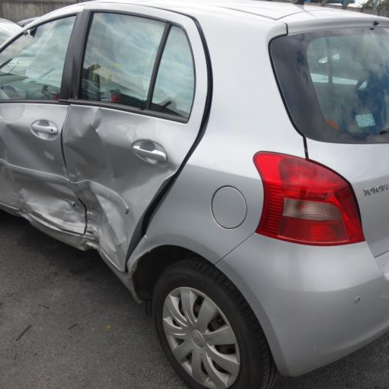 Compteur TOYOTA YARIS 2 Photo n°6