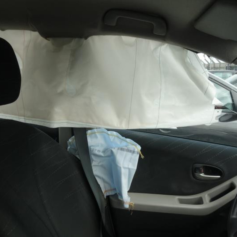 Compteur TOYOTA YARIS 2 Photo n°9