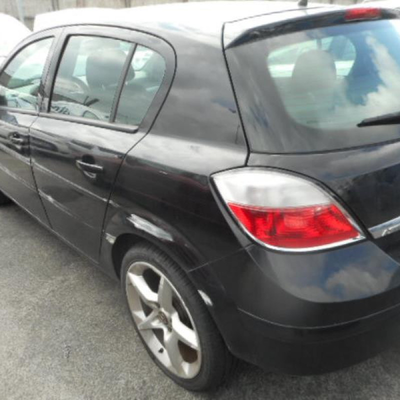 Air bag conducteur OPEL ASTRA H Photo n°4