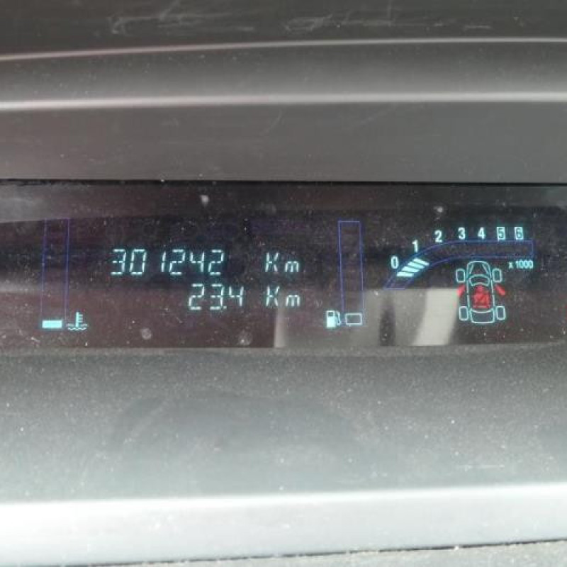 Air bag conducteur RENAULT GRAND SCENIC 2 Photo n°9