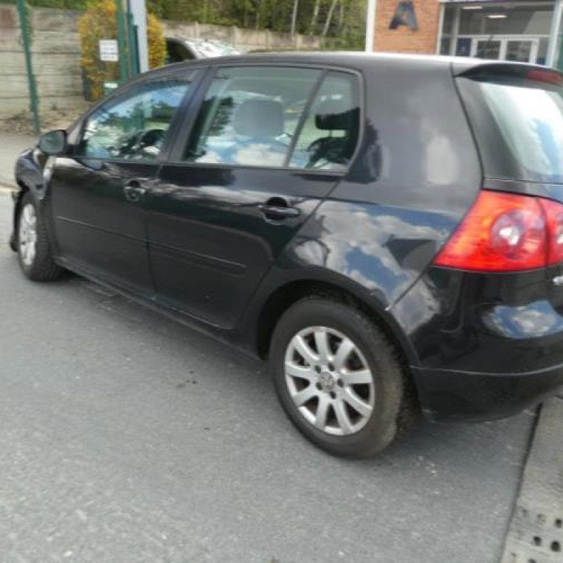 Air bag conducteur VOLKSWAGEN GOLF 5 Photo n°4