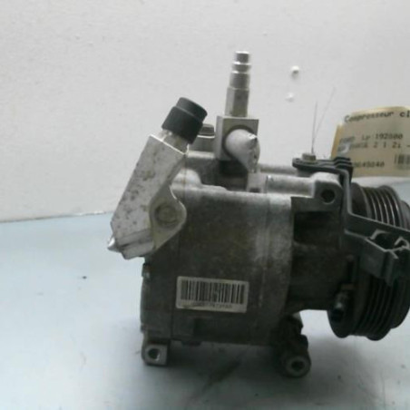 Compresseur clim FORD KA Photo n°1