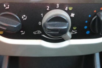 Serrure avant droit DACIA SANDERO 1