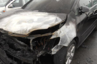 Air bag conducteur VOLKSWAGEN GOLF PLUS Photo n°1