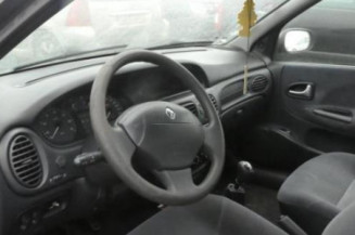 Compresseur clim RENAULT MEGANE 1