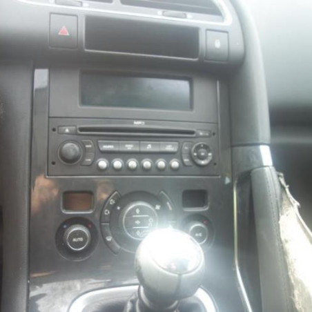 Vitre arriere droit PEUGEOT 3008 1