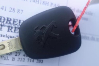 Air bag conducteur PEUGEOT 3008 1