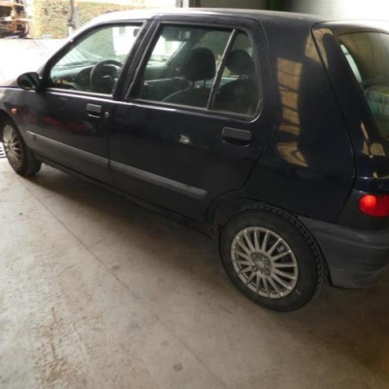 Boite de vitesses RENAULT CLIO 1 Photo n°5