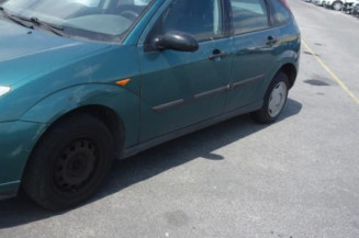 Air bag conducteur FORD FOCUS 1 Photo n°1