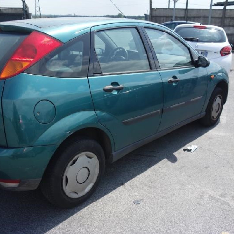 Air bag conducteur FORD FOCUS 1 Photo n°3