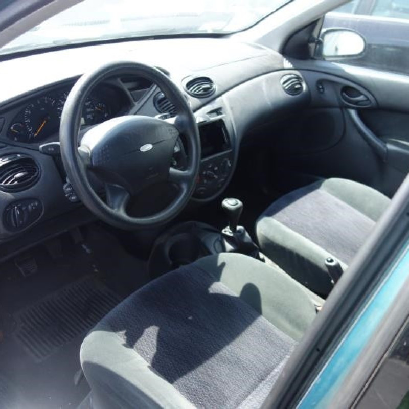 Air bag conducteur FORD FOCUS 1 Photo n°5