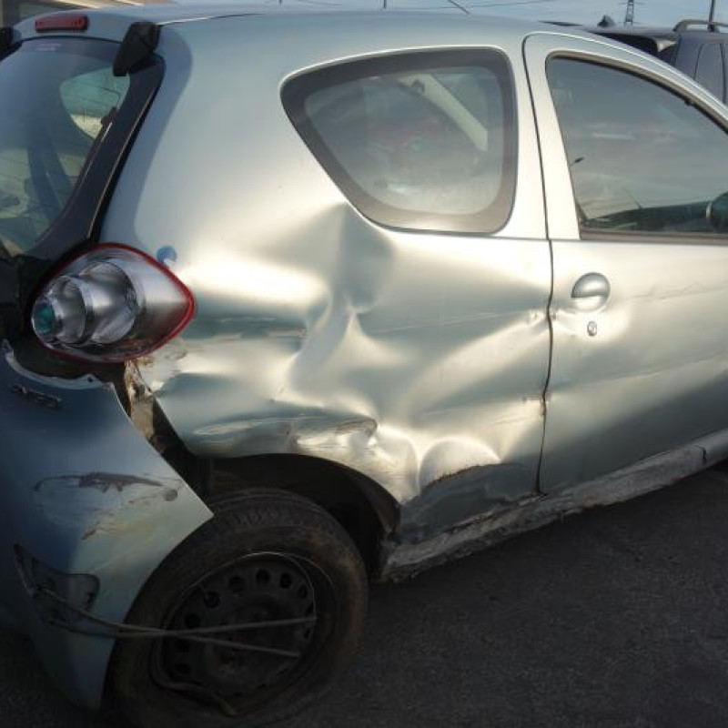Leve vitre electrique avant droit TOYOTA AYGO 1 Photo n°5