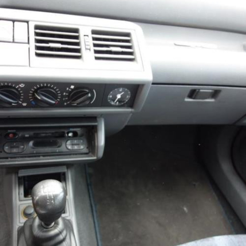 Compteur RENAULT CLIO 1 Photo n°12