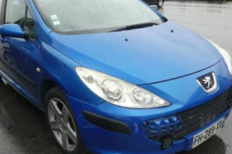 Serrure avant droit PEUGEOT 307