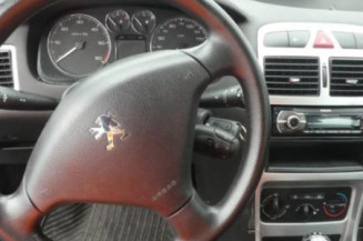 Serrure avant droit PEUGEOT 307