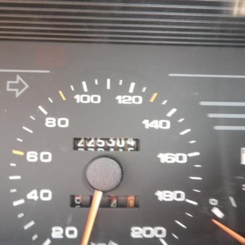 Malle/Hayon arriere PEUGEOT 405 Photo n°9