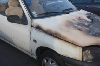 Bras essuie glace avant gauche RENAULT CLIO 1