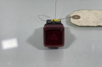 Bouton de warning CITROEN C3 PICASSO Photo n°1