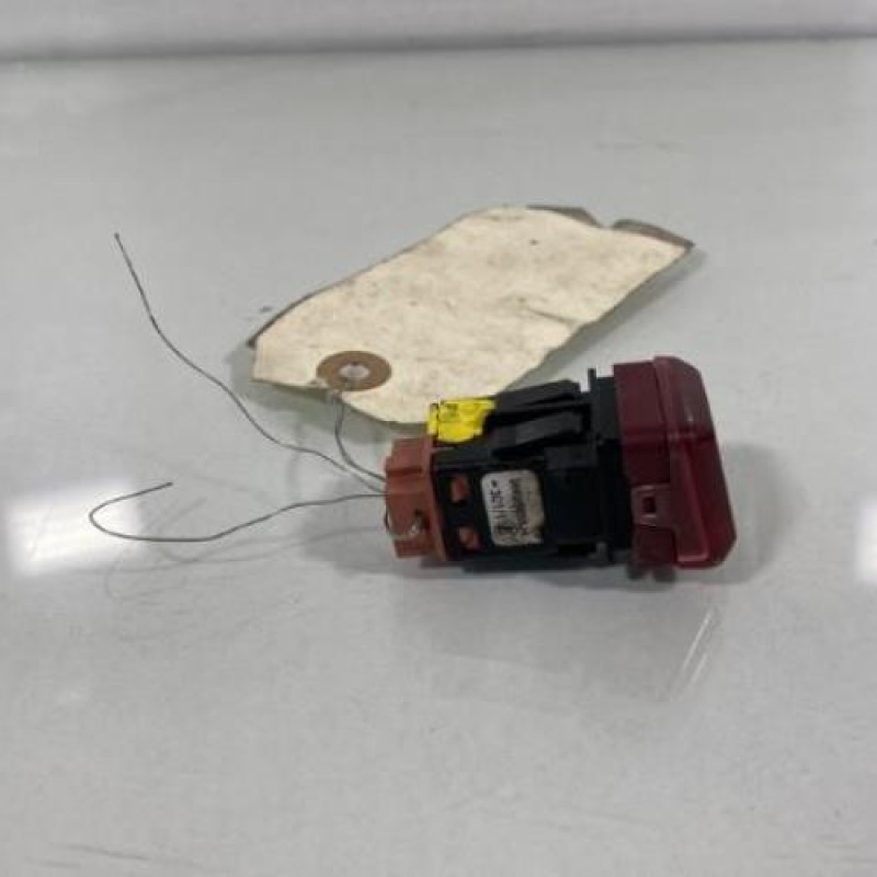 Bouton de warning CITROEN C3 PICASSO Photo n°2