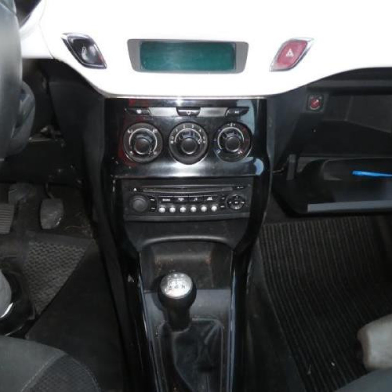 Serrure avant droit CITROEN C3 2 Photo n°10