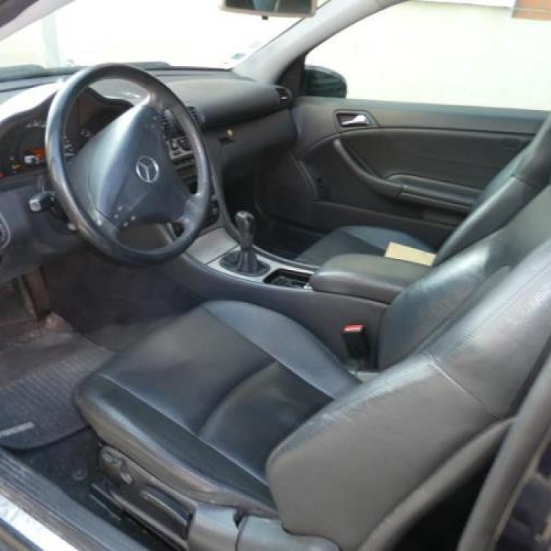 Colonne de direction MERCEDES CLASSE C 203 COUPE SPORT Photo n°5