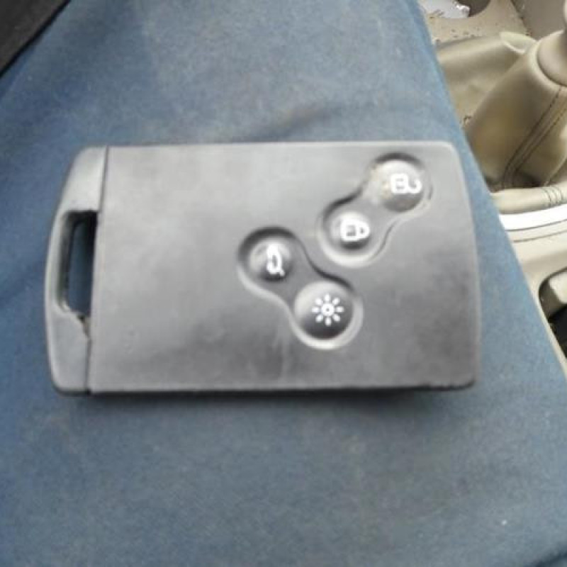 Air bag conducteur RENAULT MEGANE 3 Photo n°9