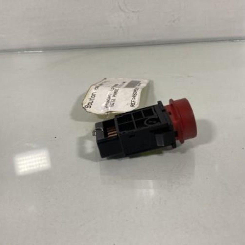 Bouton de warning HYUNDAI GETZ Photo n°2