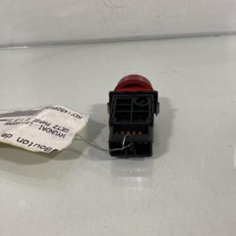 Bouton de warning HYUNDAI GETZ Photo n°3