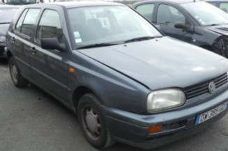 Serrure arriere droit VOLKSWAGEN GOLF 3