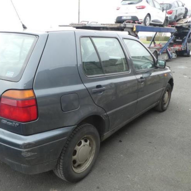 Serrure arriere droit VOLKSWAGEN GOLF 3 Photo n°5