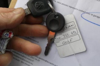 Serrure arriere droit VOLKSWAGEN GOLF 3