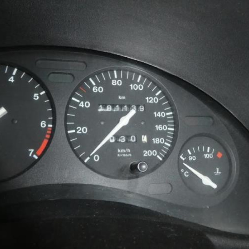 Ceinture avant gauche OPEL CORSA B Photo n°12