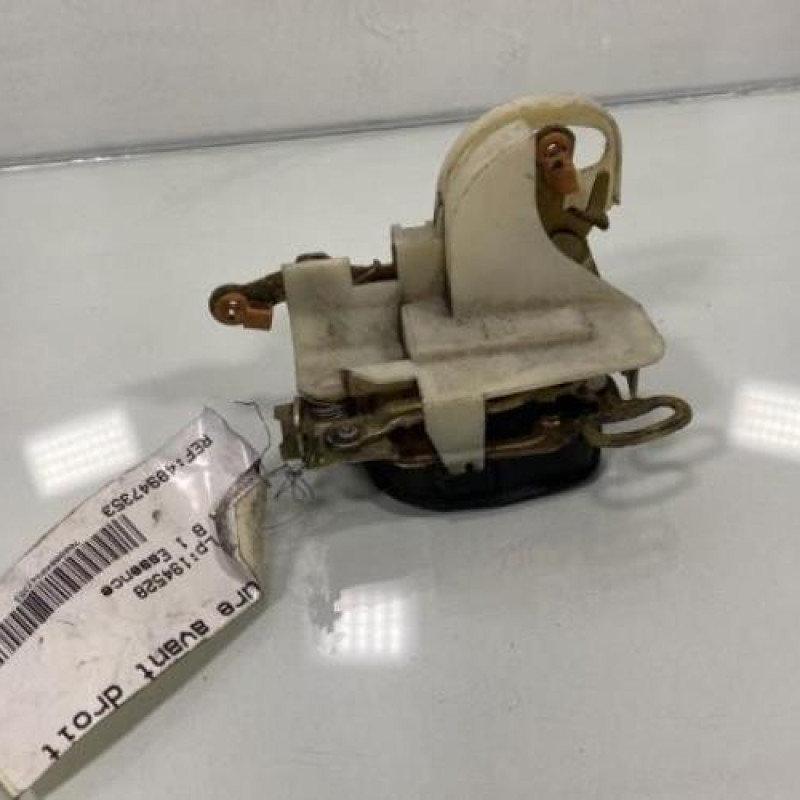 Serrure avant droit OPEL CORSA B Photo n°3