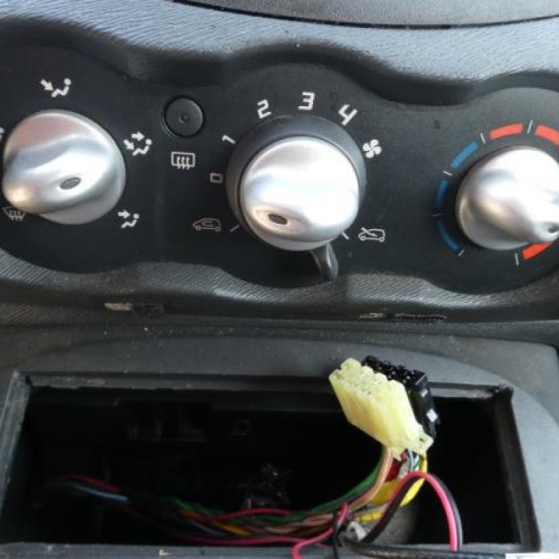 Air bag conducteur RENAULT TWINGO 2 Photo n°5