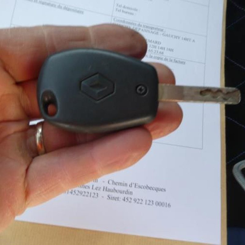 Air bag conducteur RENAULT TWINGO 2 Photo n°9