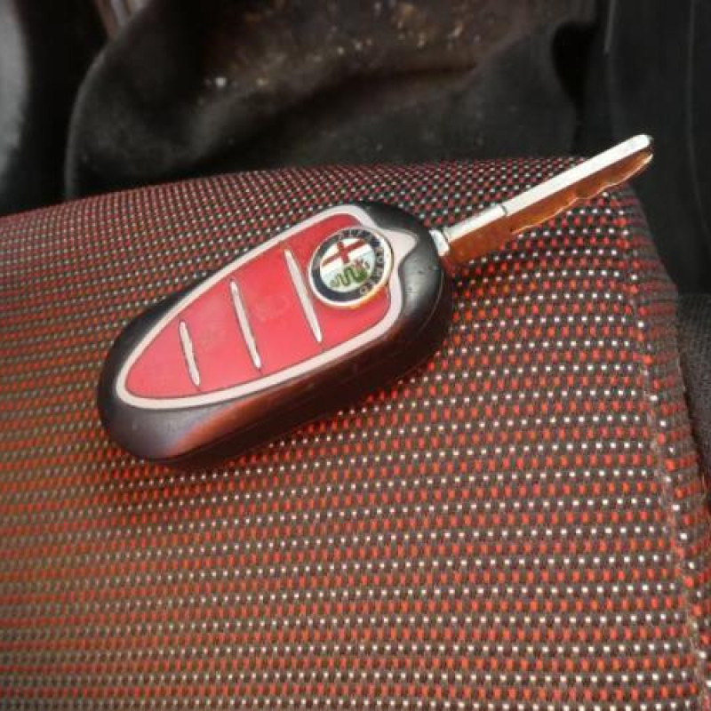 Porte avant droit ALFA ROMEO MITO Photo n°15
