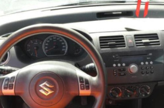 Porte avant gauche SUZUKI SWIFT 3