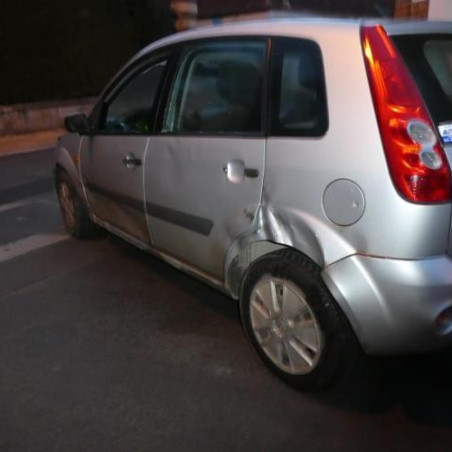 Boite de vitesses FORD FIESTA 5 Photo n°4