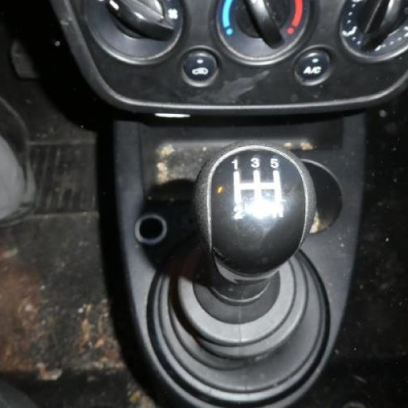 Boite de vitesses FORD FIESTA 5 Photo n°7