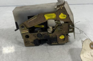 Serrure arriere droit RENAULT MEGANE 1