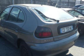 Serrure arriere droit RENAULT MEGANE 1