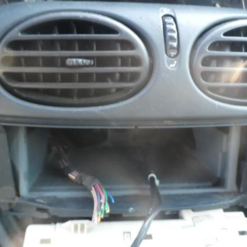 Serrure arriere droit RENAULT MEGANE 1 Photo n°11