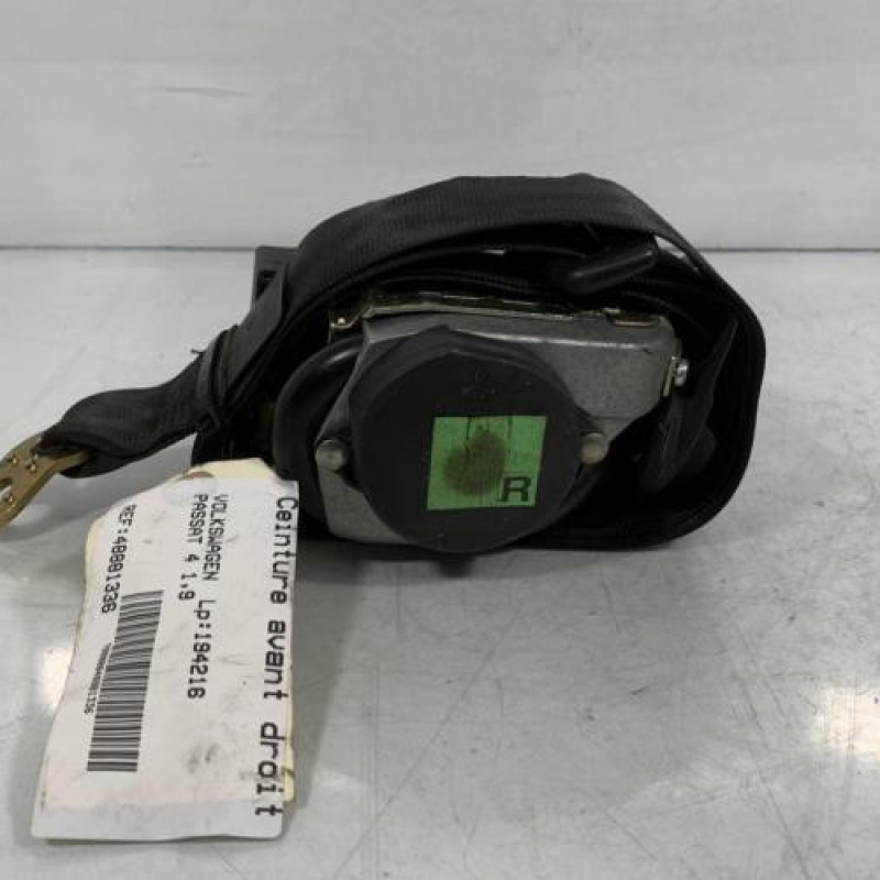 Pretensionneur de ceinture avant droit VOLKSWAGEN PASSAT 4 Photo n°3