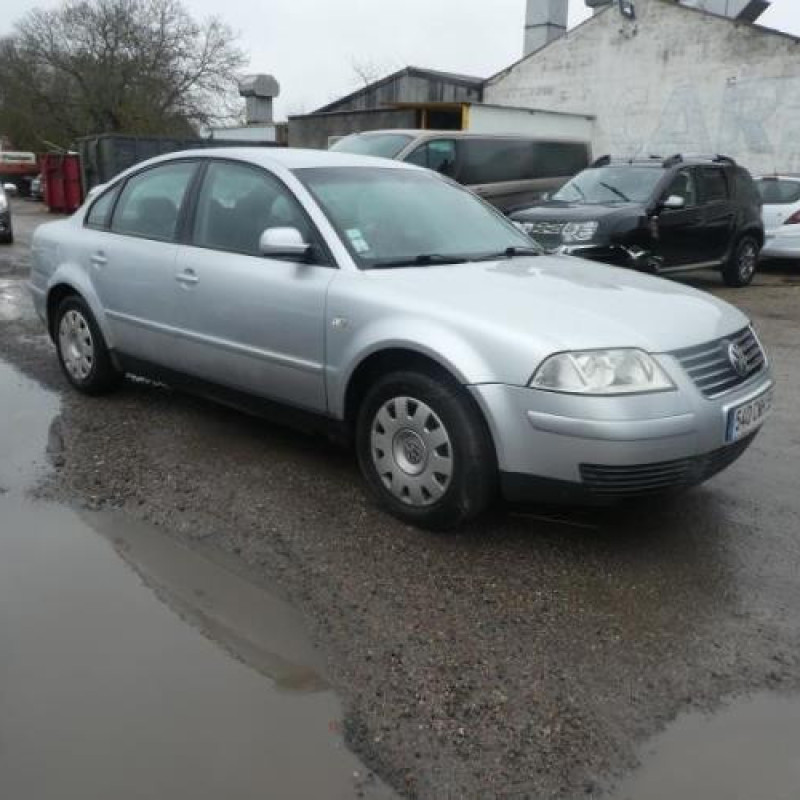 Pretensionneur de ceinture arriere gauche VOLKSWAGEN PASSAT 4 Photo n°4
