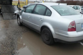 Pretensionneur de ceinture arriere gauche VOLKSWAGEN PASSAT 4
