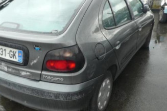 Air bag conducteur RENAULT MEGANE 1