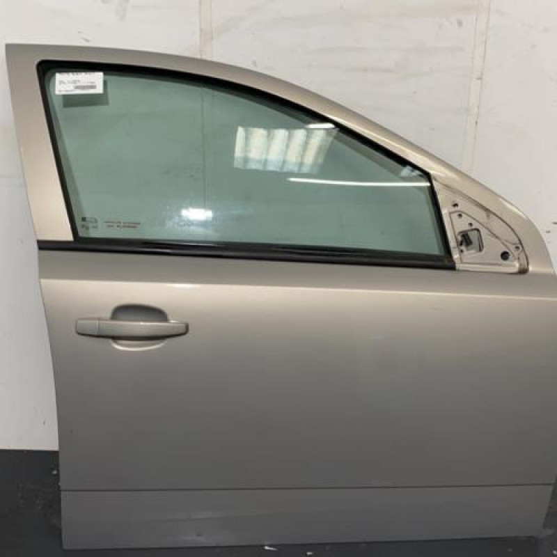 Porte avant droit OPEL ASTRA H Photo n°1