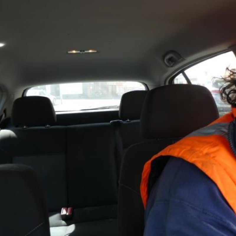 Air bag conducteur OPEL ASTRA H Photo n°10